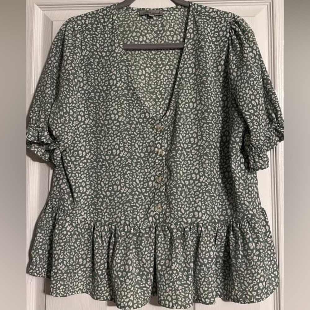 Boutique Cheetah Top